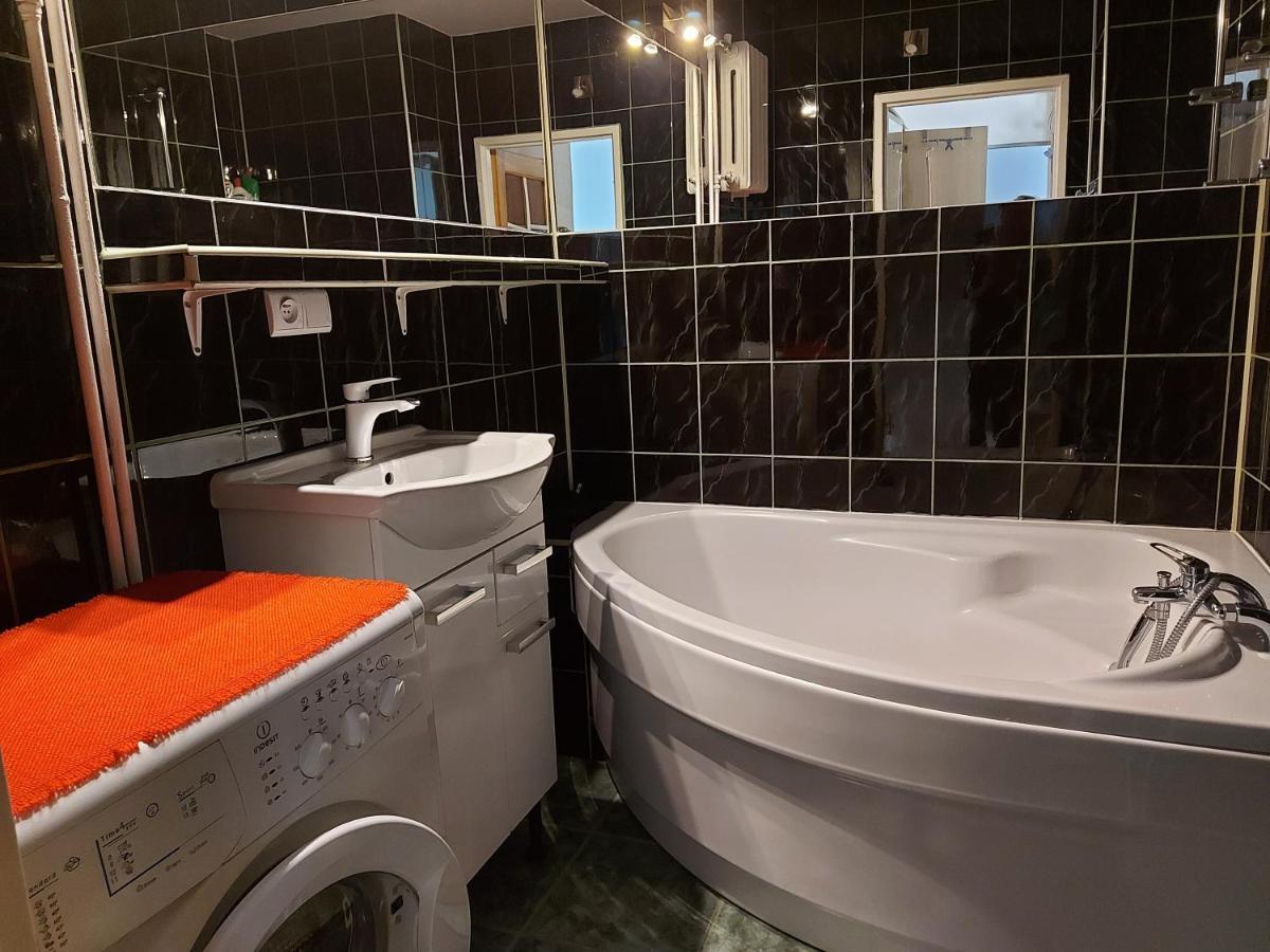 Apartament Bieszczadzka Aniolomania Appartamento Ustrzyki Dolne Esterno foto